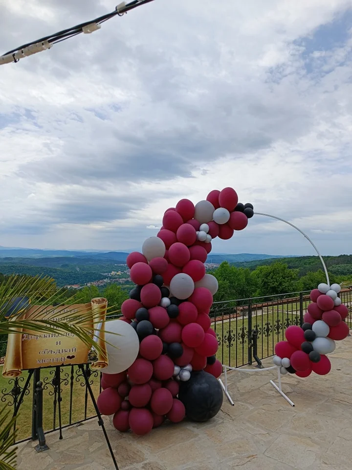 Абитуриентски бал-бордо