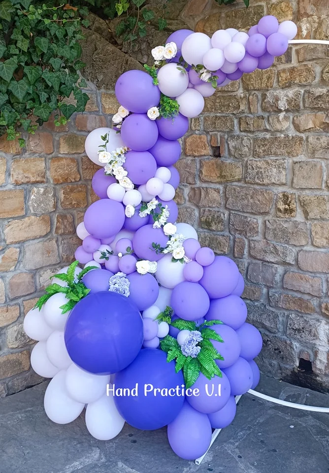 Лавандулово лилаво